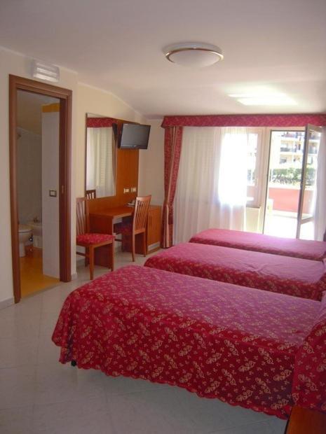 Hotel Vitti Рим Номер фото