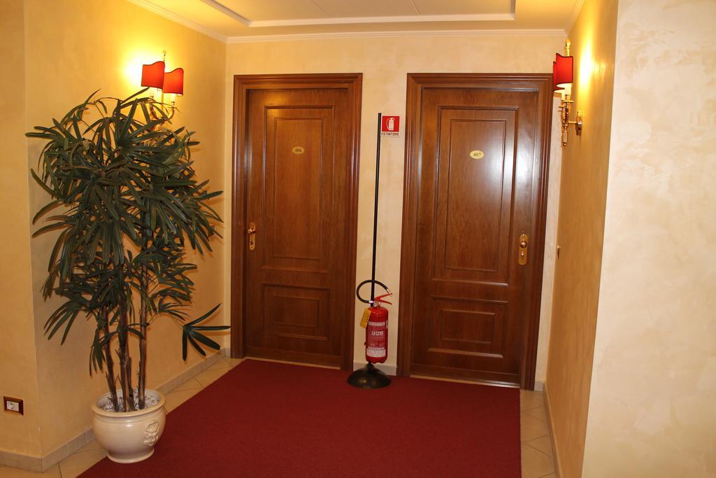 Hotel Vitti Рим Номер фото