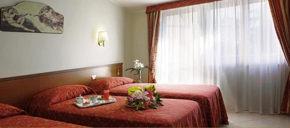 Hotel Vitti Рим Екстер'єр фото
